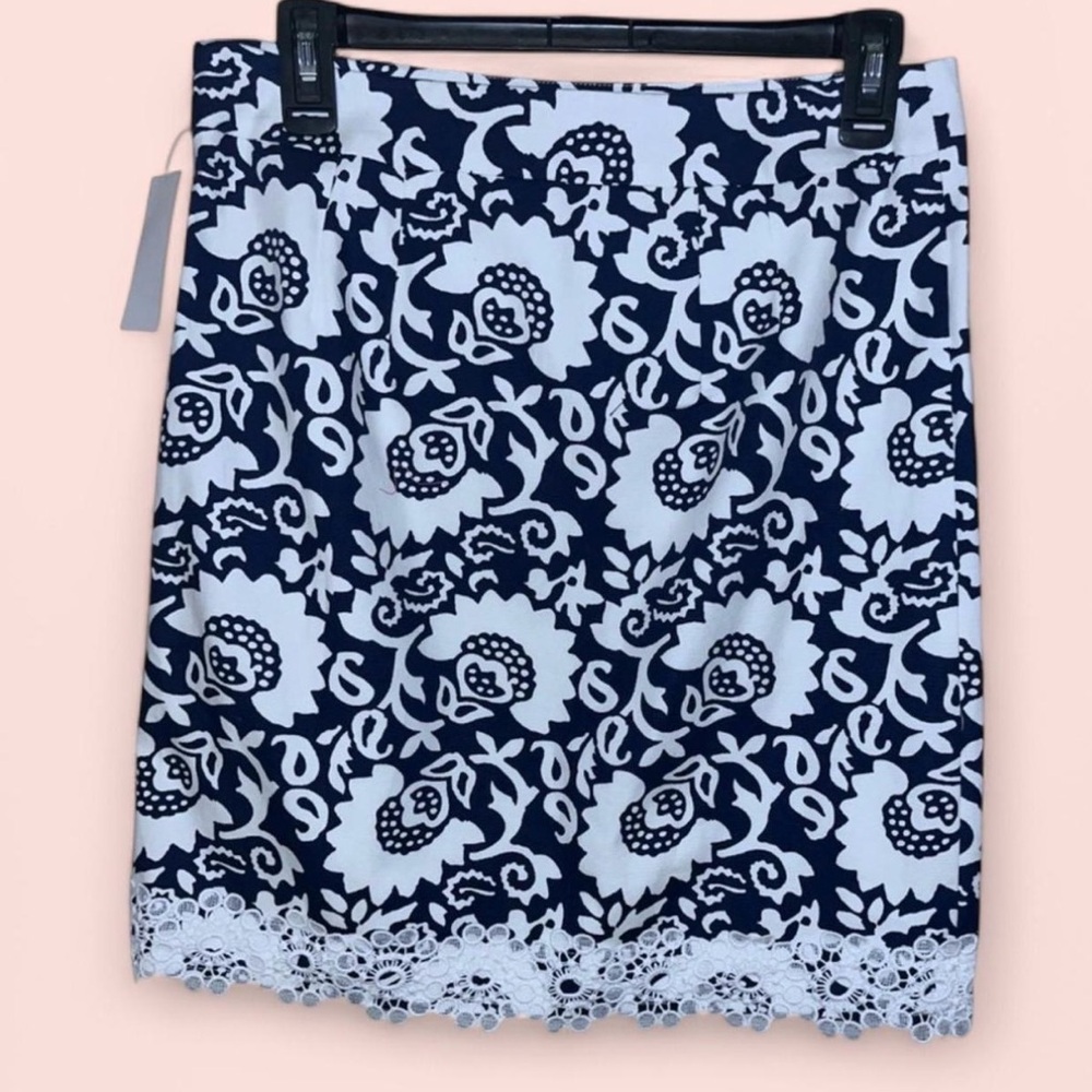 Talbots Navy and White Lace Trim Skirt size S - Picture 3 of 3